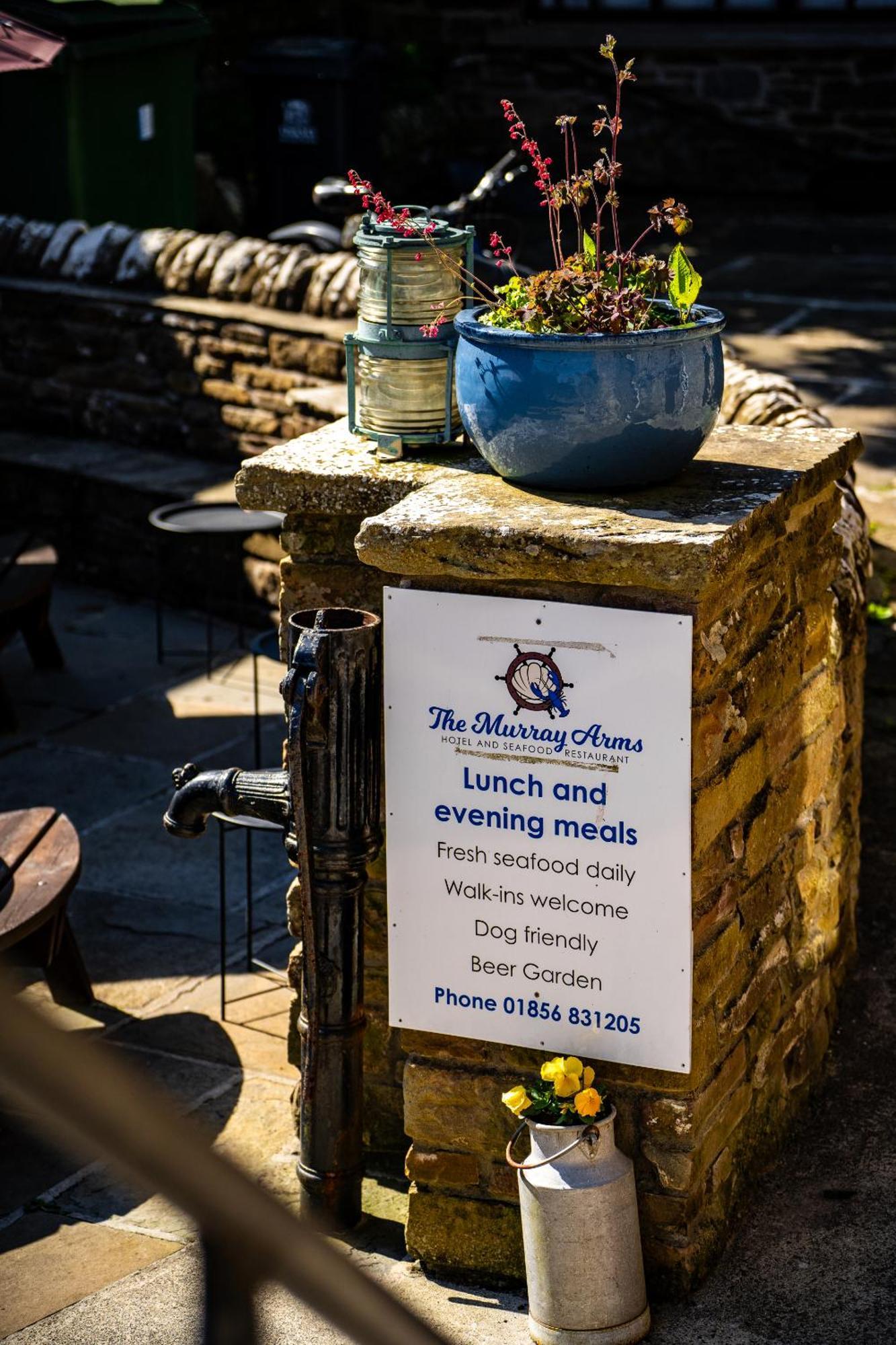 Murray Arms Hotel And Seafood Restaurant, Orkney Saint Margarets Hope ภายนอก รูปภาพ