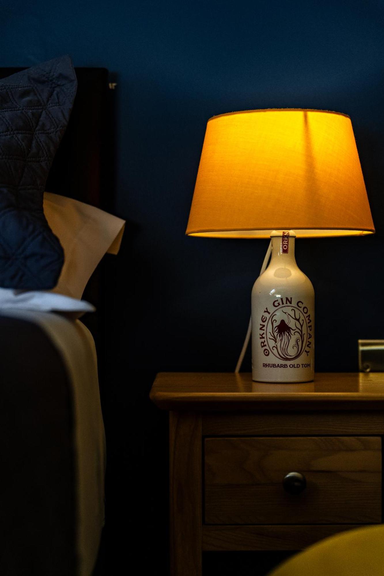 Murray Arms Hotel And Seafood Restaurant, Orkney Saint Margarets Hope ภายนอก รูปภาพ